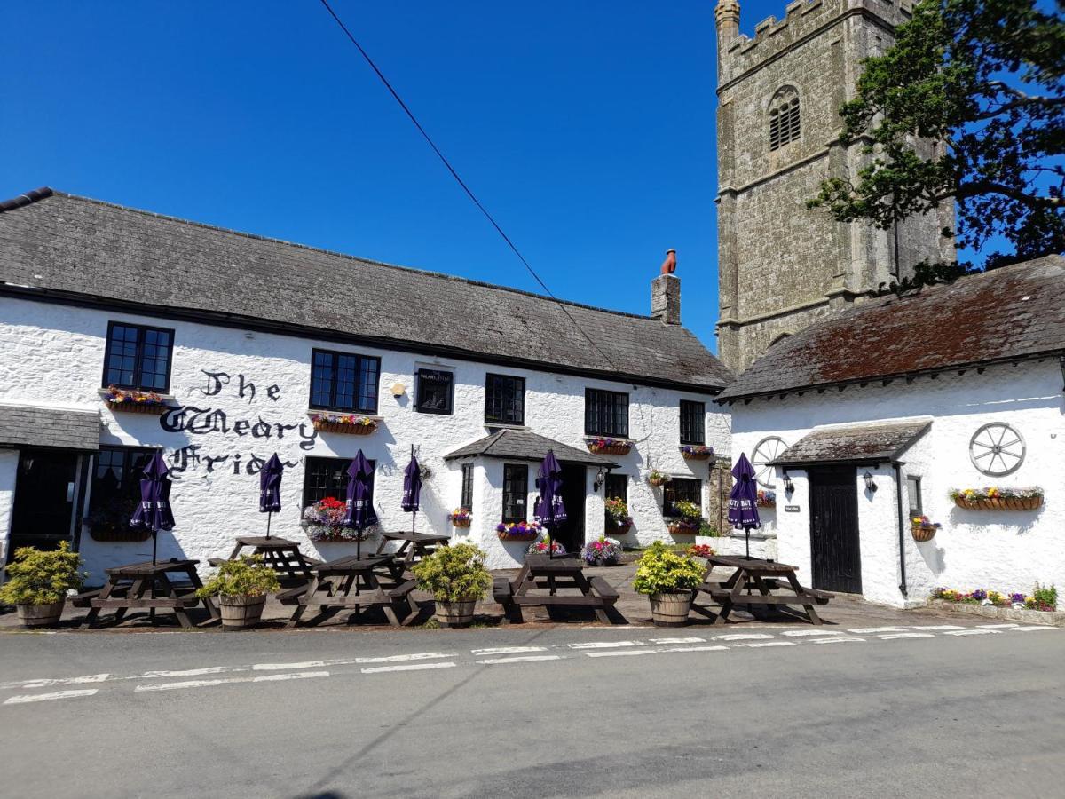 The Weary Friar Inn Pillaton Exterior foto