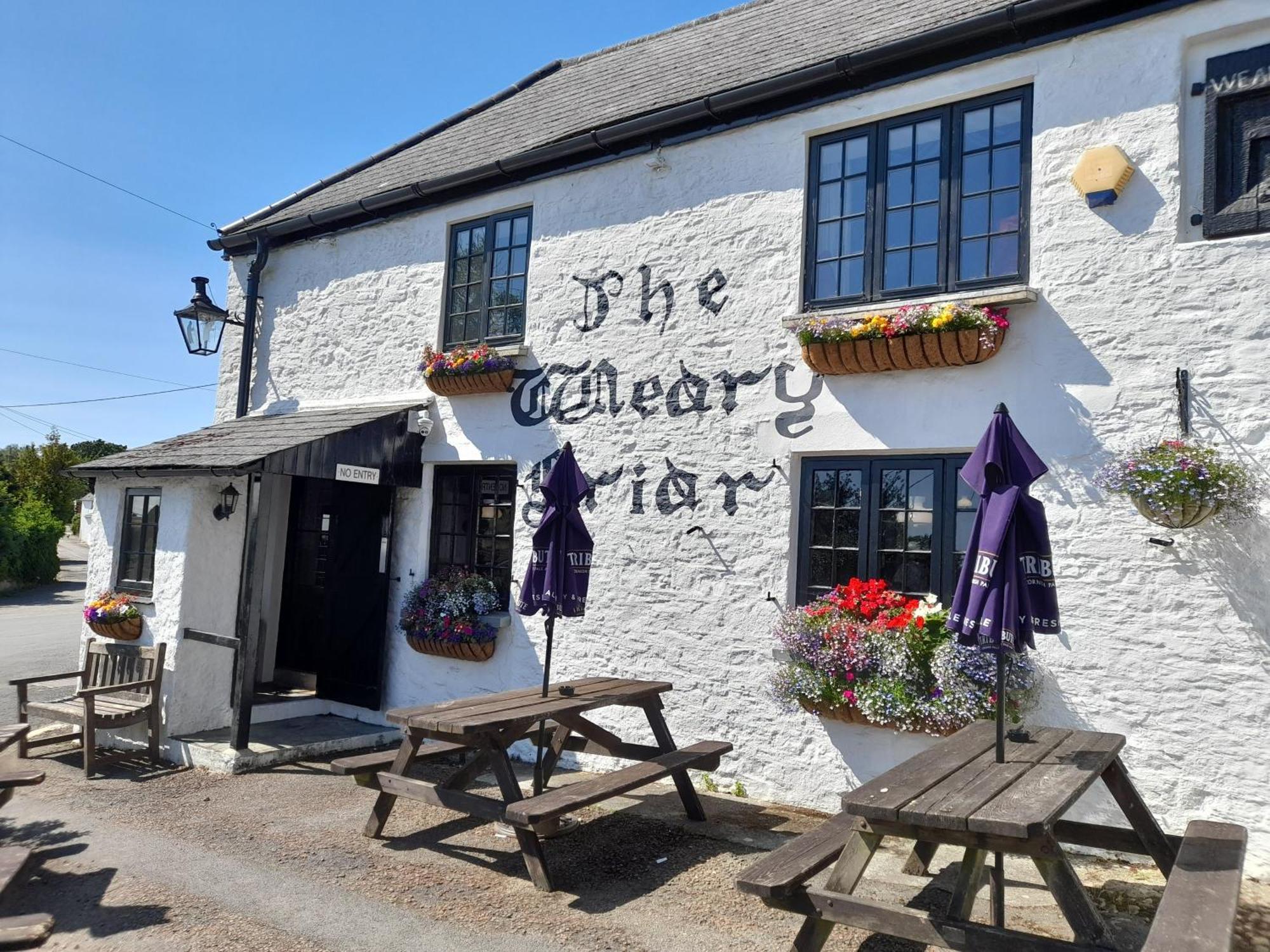 The Weary Friar Inn Pillaton Exterior foto